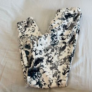 Floral yoga leggings